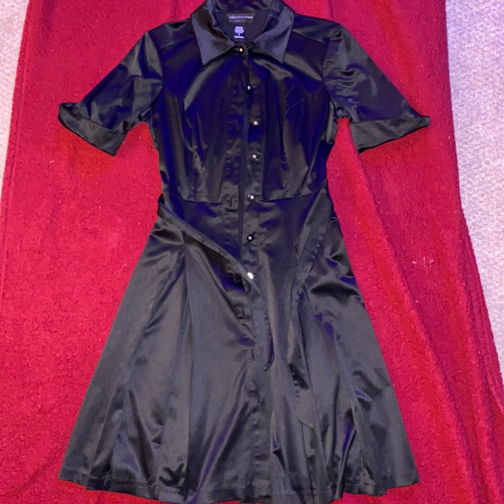 💣Gorgeous black sateen dress size 6🔥🔥